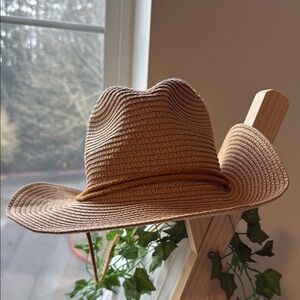 Stylish Tan Straw Hat